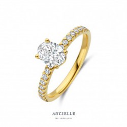 Ring Aucielle LGD 4 griffen ovaal 0.75ct + 0.23ct sidestones - 120090
